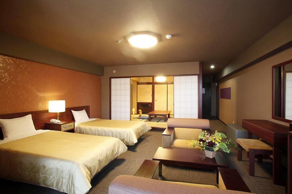 Hotel Kirishima Castle Buitenkant foto